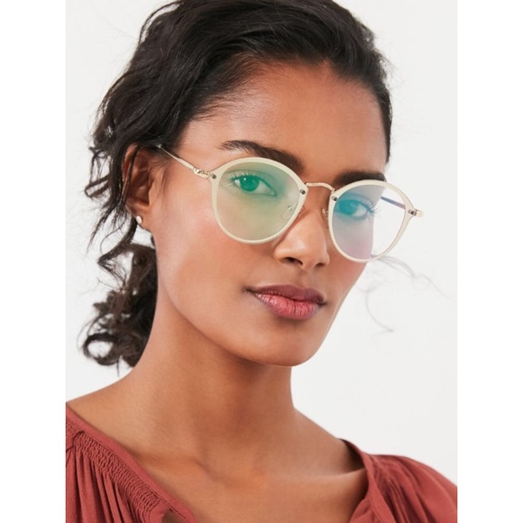 Urban Outfitters Accessories - SOLD Urban Outfitters Overlay Round Sunglasses